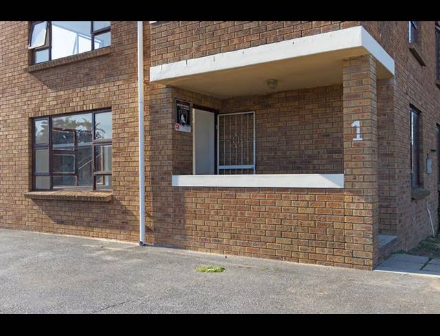 2 BEDROOM PROPERTY TO RENT IN WINDSOR PARK